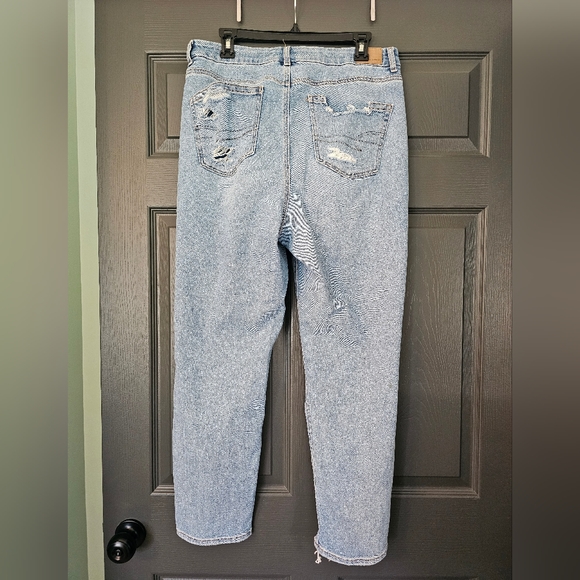 American Eagle Curvy Mom Jeans size 12 - Picture 3 of 4